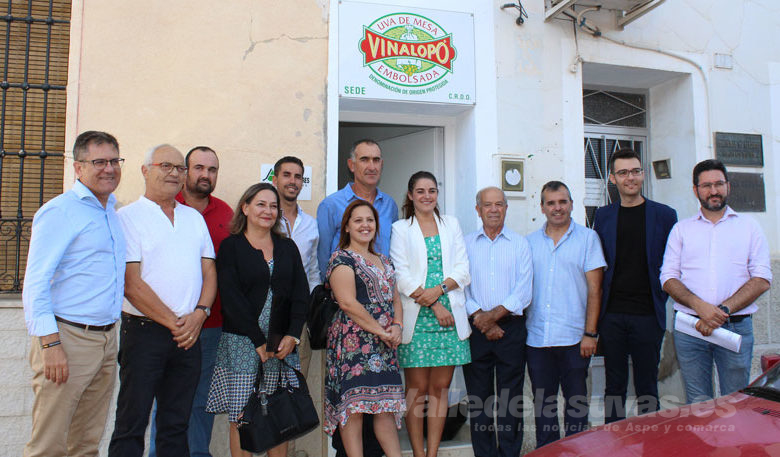 Reunión de alcaldes con Mireia Mollà