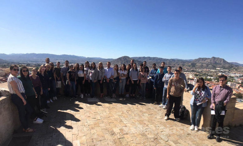 Jóvenes contratados por el Ayuntamiento de Petrer