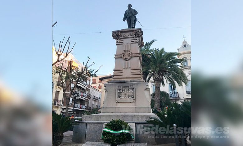 Escultura Jorge Juan Novelda