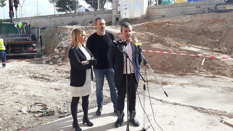 Obrás rampa y escalera Pabellón