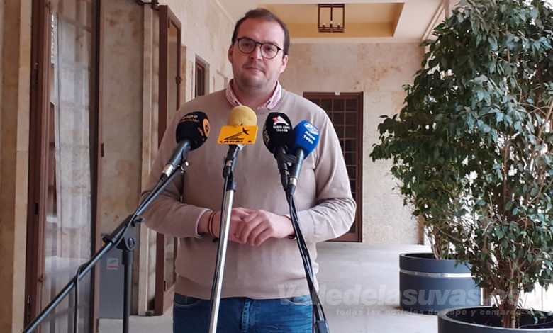 Antonio Enmanuel Mira en comparecencia pública