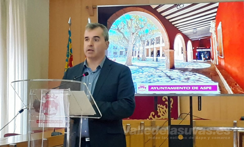 Antonio Puerto anuncia el paquete de medidas para ayudar a pagar el recibo de la luz