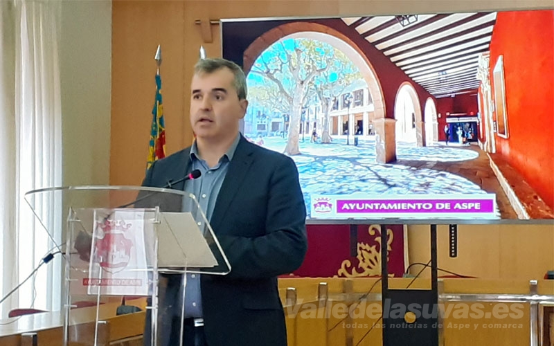 Antonio Puerto anuncia el paquete de medidas para ayudar a pagar el recibo de la luz