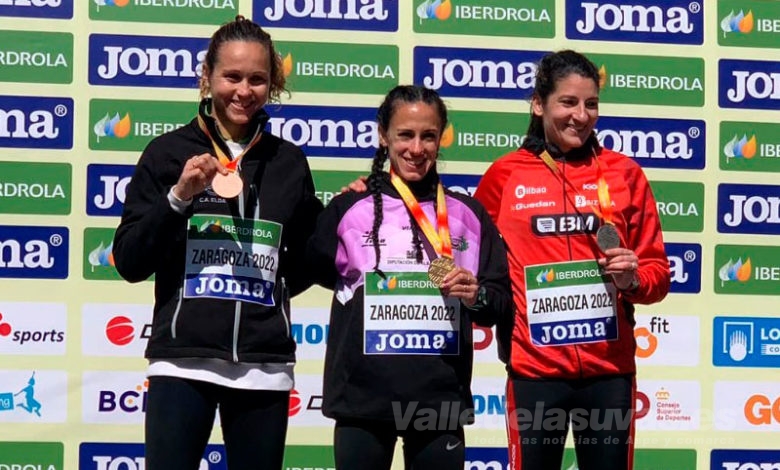 Pilar Rubio en el podio con la medalla de Bronce