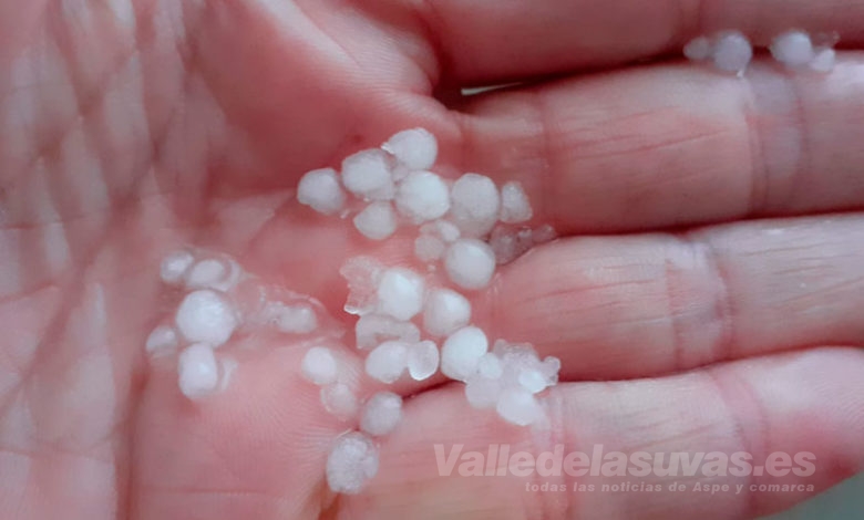 Tormenta de granizo en el valle